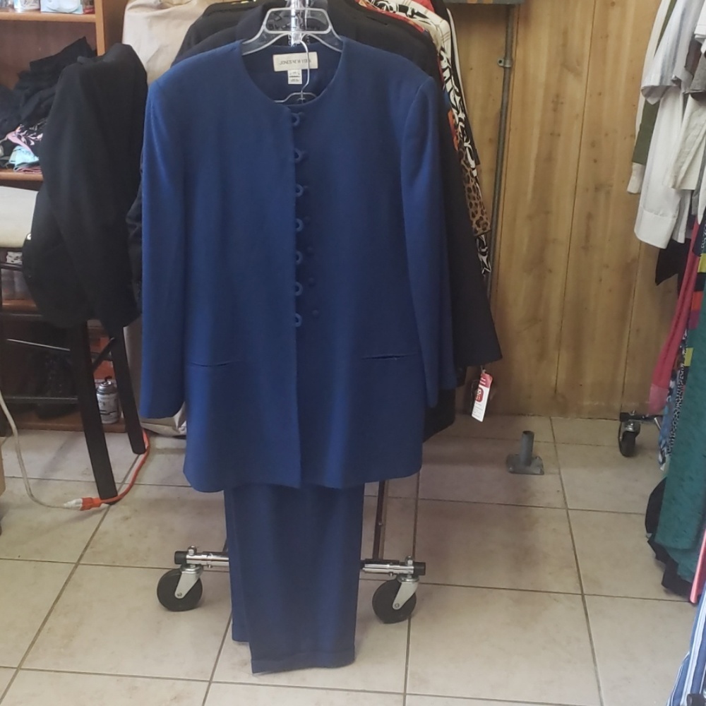 Women's 2pc pants suit